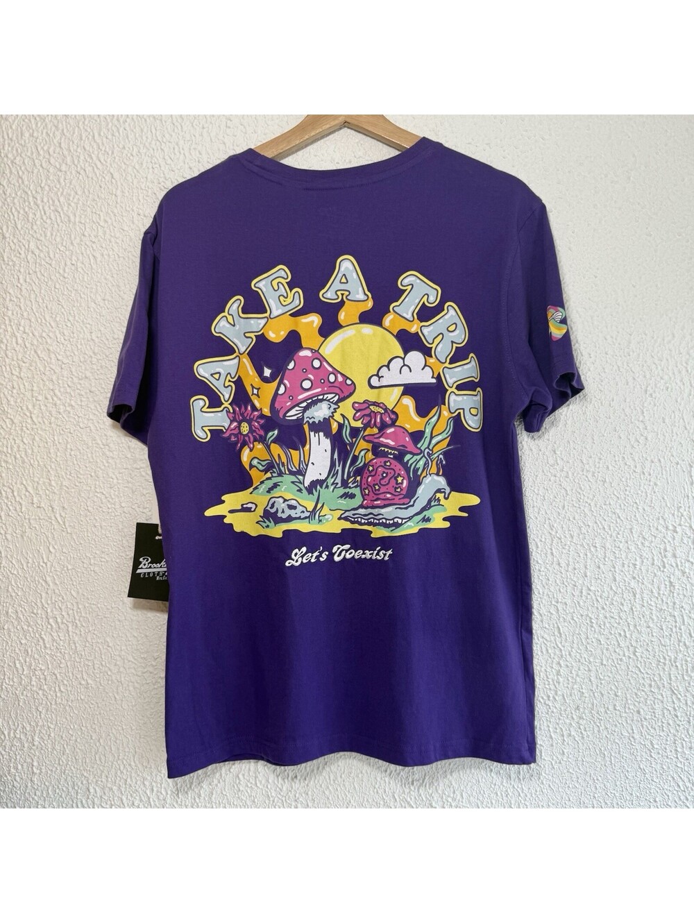 NWT Purple Magic Mushroom Take A Trip Hippie Graphic T-Shirt Medium Festival